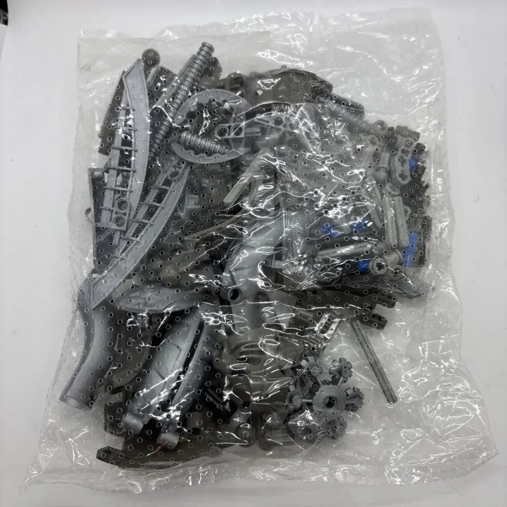 LEGO BIONICLE: Takanuva (8596) Complete No Manual & Pearl Mask + Sealed Bike